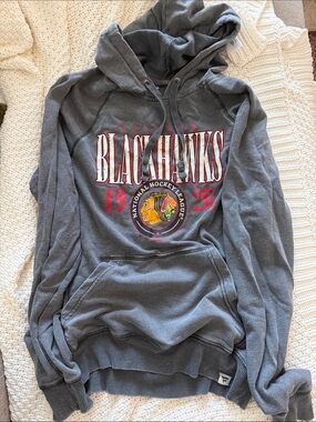 Fanatics Gray and Red Chicago Blackhawks Hooded Pullover
